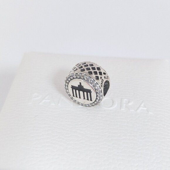 Pandora Berlin Bear Travel Vacation Charm Bead S925 Silver with box - Picture 5 of 7